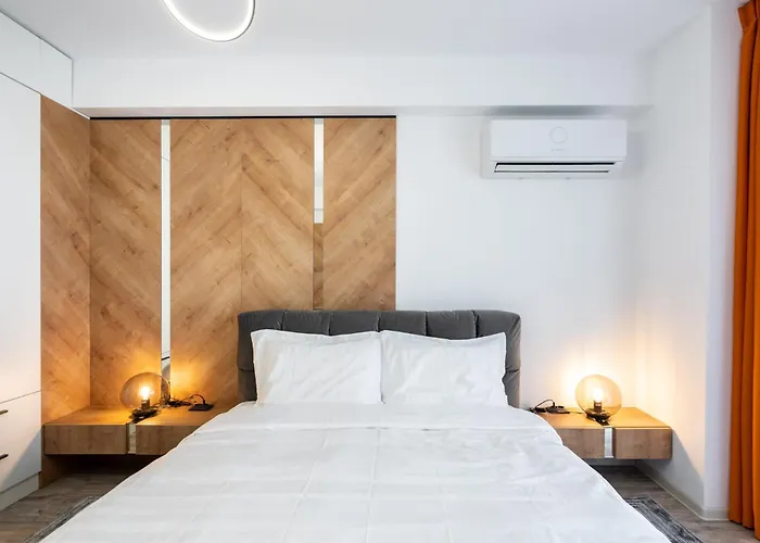 Classy Sassy - Elegant Escape In Timpuri Noi