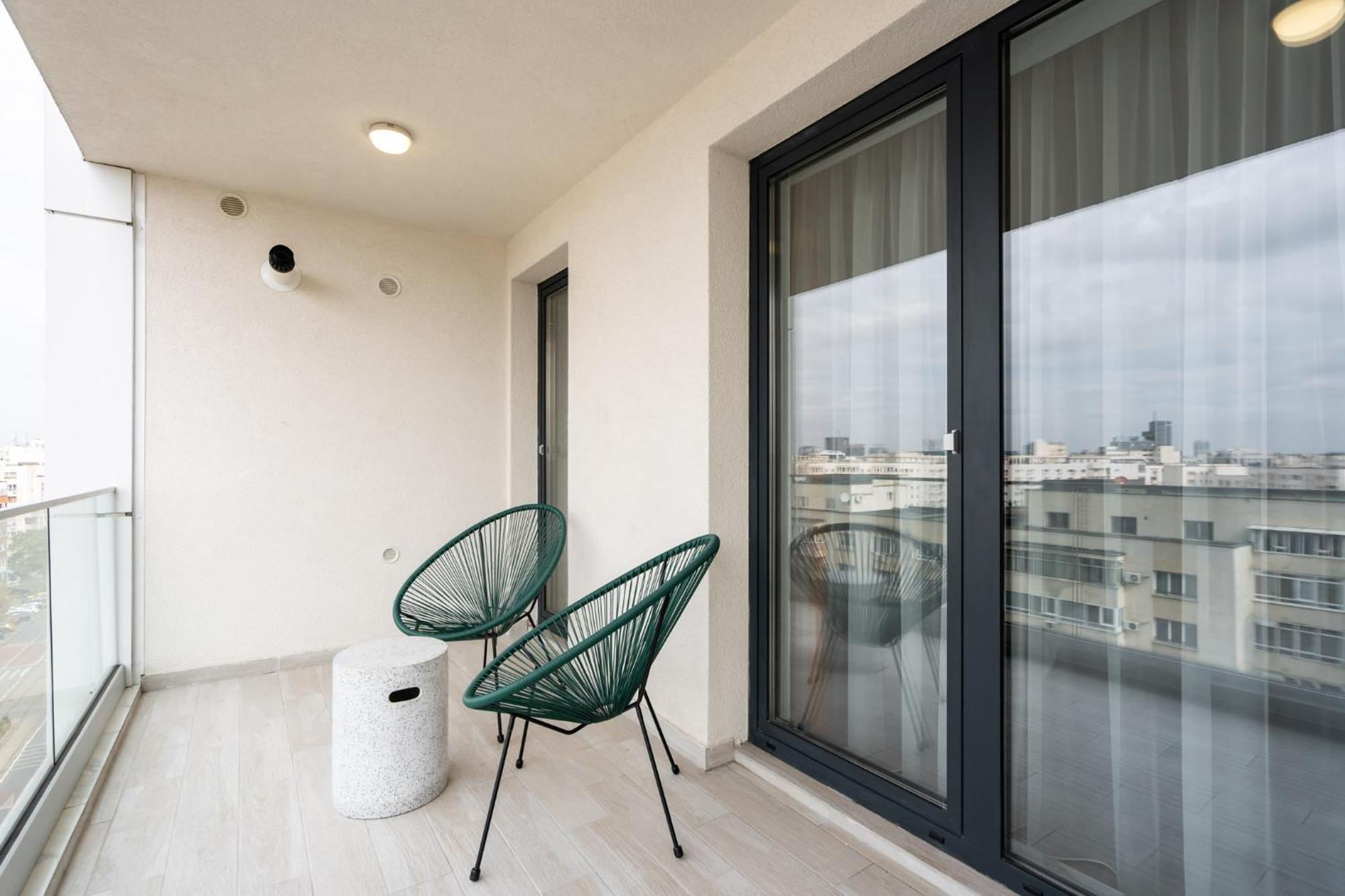 Classy Sassy - Elegant Escape In Timpuri Noi Apartment *