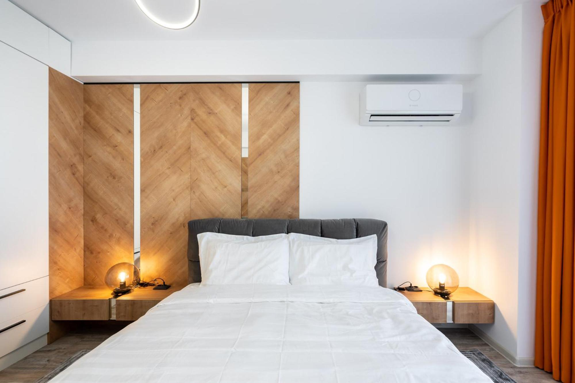 Apartment Classy Sassy - Elegant Escape In Timpuri Noi Bucharest